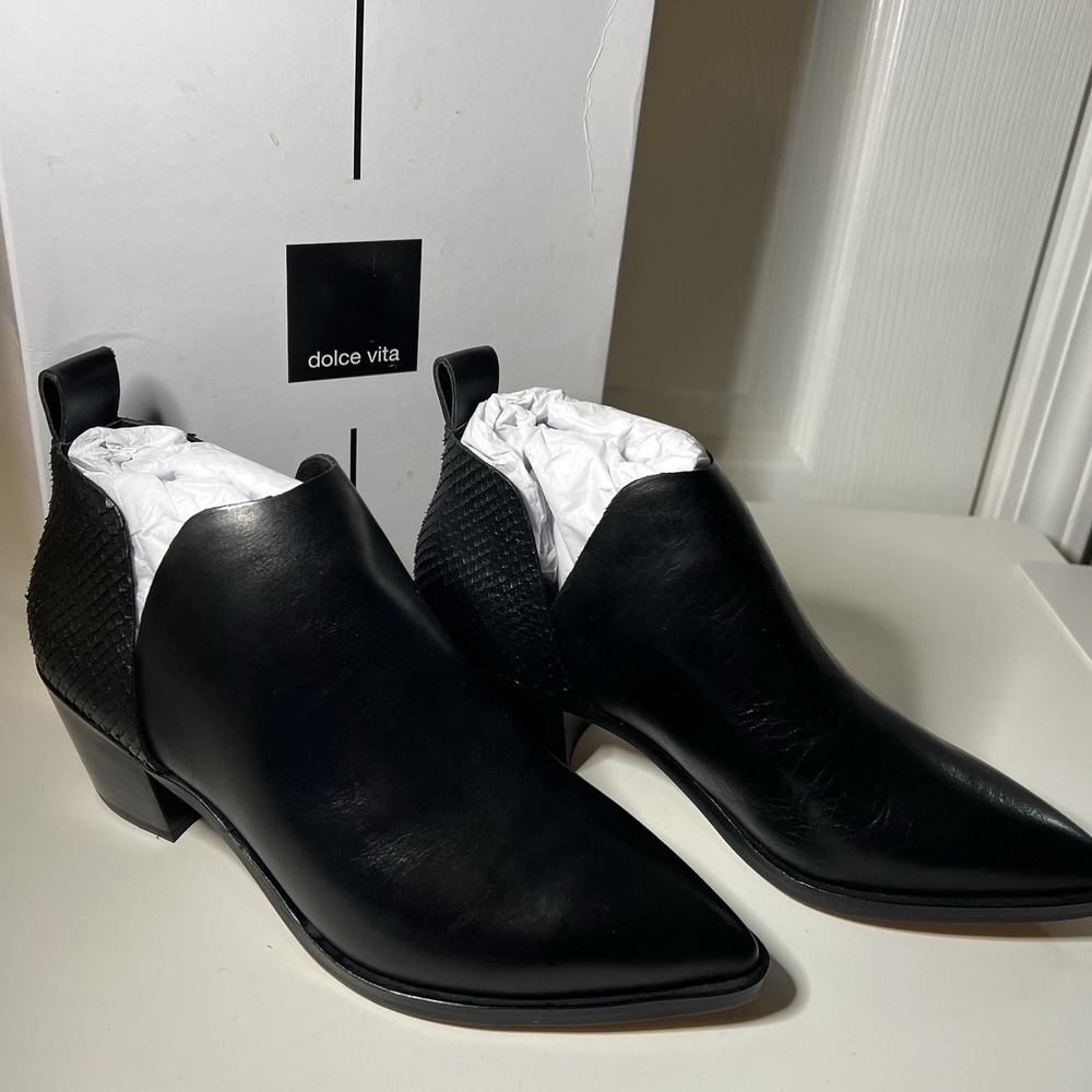 Dolce Vita Sonni Black Leather Ankle Booties‎ 6.5 W